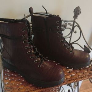 New above the ankle combat boots
